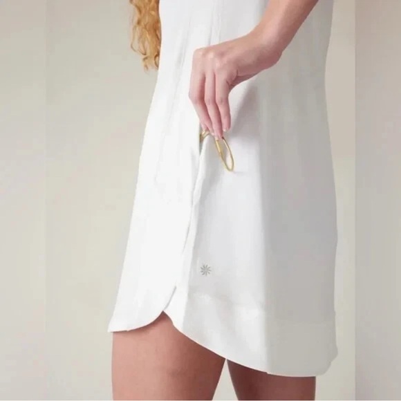 Athleta Pacifica Dress White Medium NWOT w/ Pockets - Picture 2 of 8
